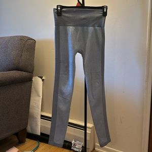 Maniere de voir active wear leggings high end French